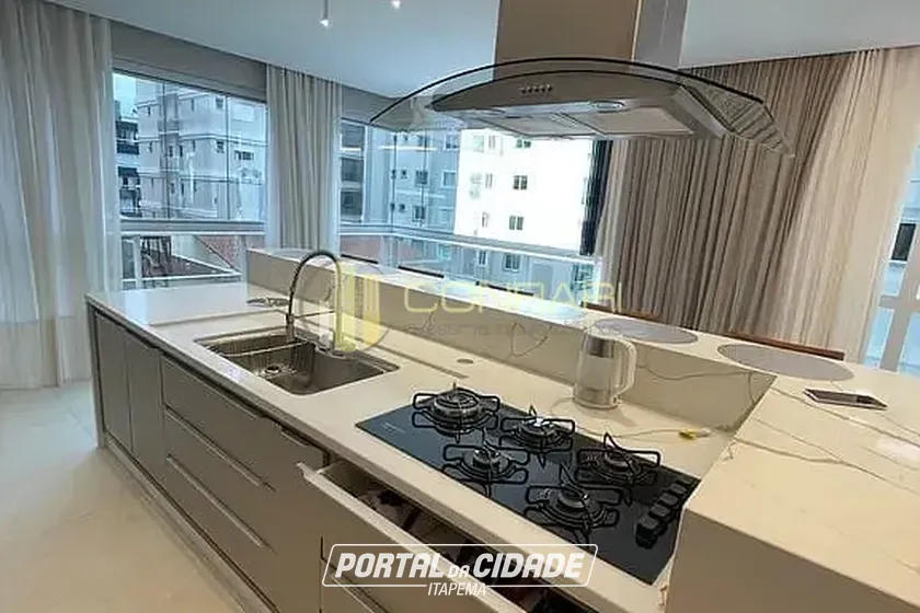 Apartamento para alugar - 163m&sup2; - Meia Praia