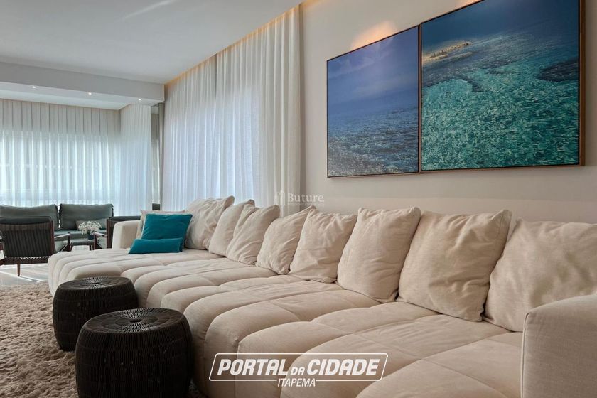 Apartamento &agrave; venda - 153m&sup2; - Meia Praia