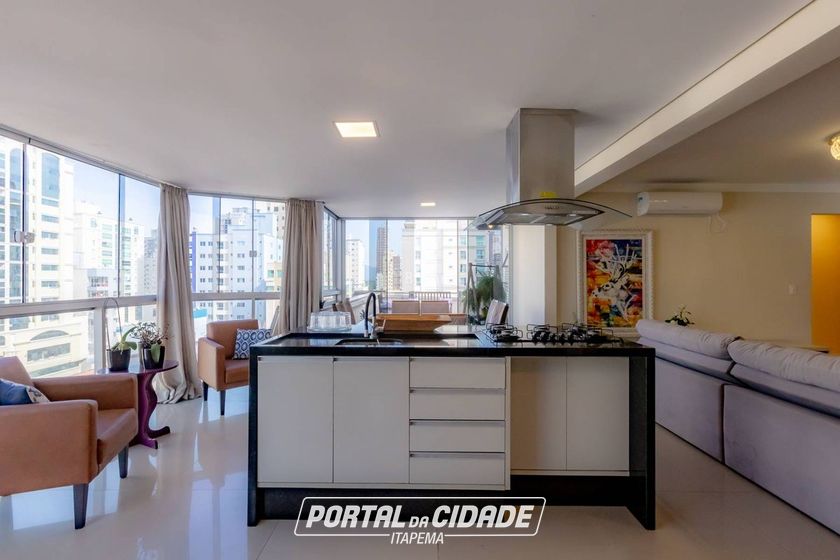 Apartamento &agrave; venda - Meia Praia