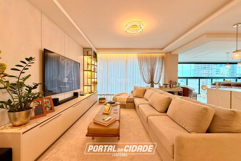 Apartamento &agrave; venda - 182m&sup2; - Meia Praia