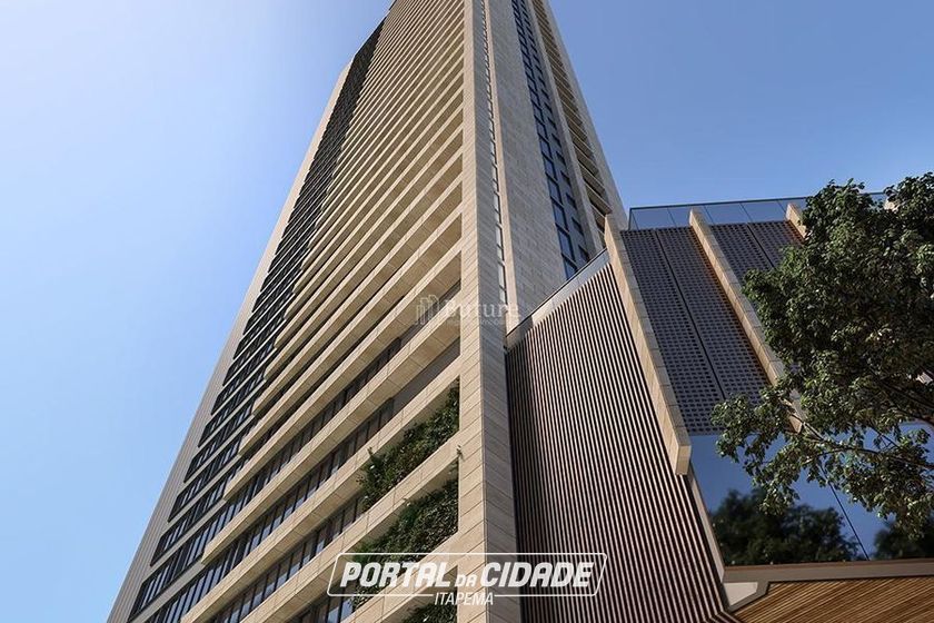 Apartamento &agrave; venda - 177m&sup2; - Centro