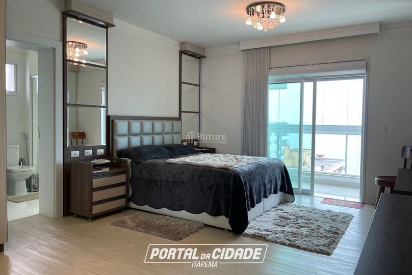 Apartamento &agrave; venda - 248m&sup2; - Meia Praia