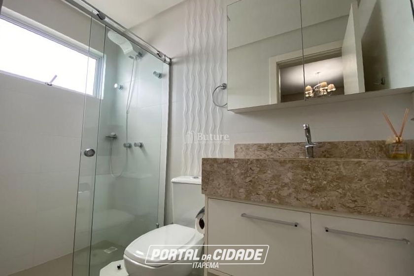 Apartamento &agrave; venda - 190m&sup2; - Meia Praia