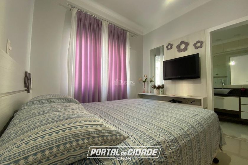 Apartamento &agrave; venda - 143m&sup2; - Meia Praia