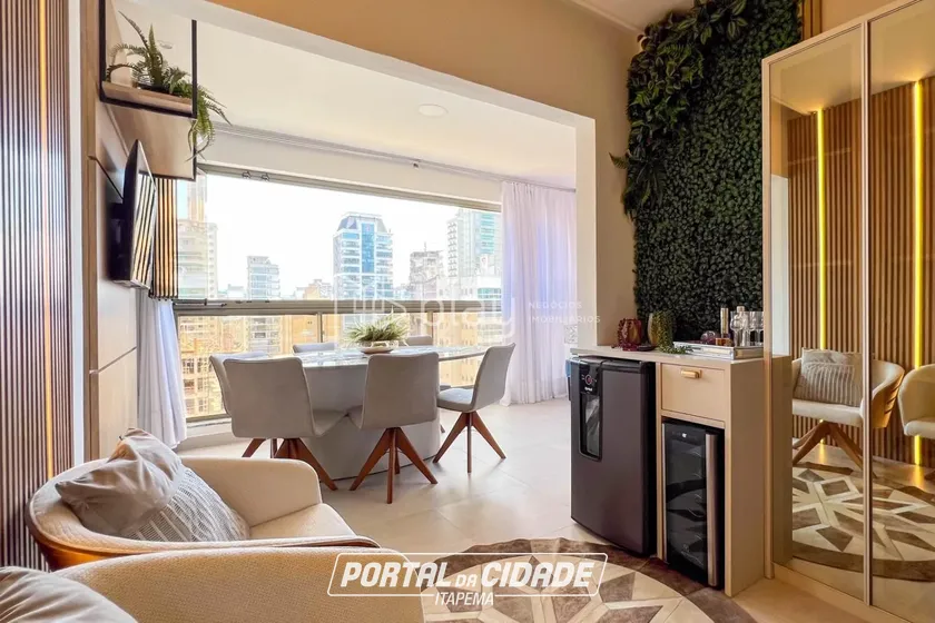 Apartamento &agrave; venda - 115m&sup2; - Meia Praia