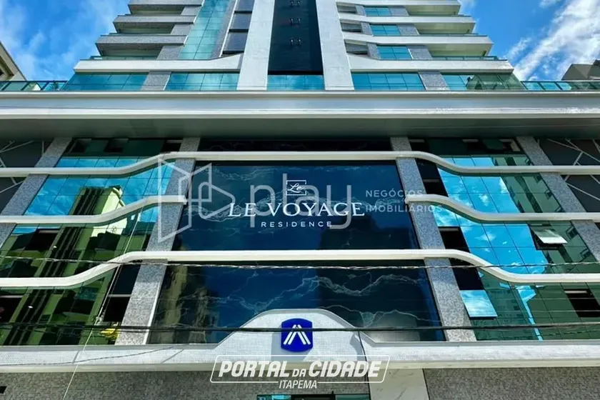 Apartamento &agrave; venda - 114m&sup2; - Meia Praia