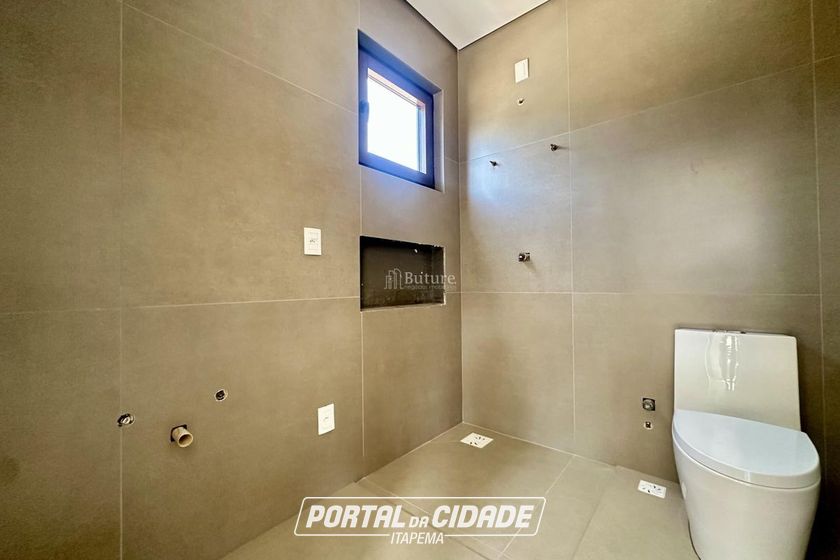 Casa &agrave; venda - 354m&sup2; - 