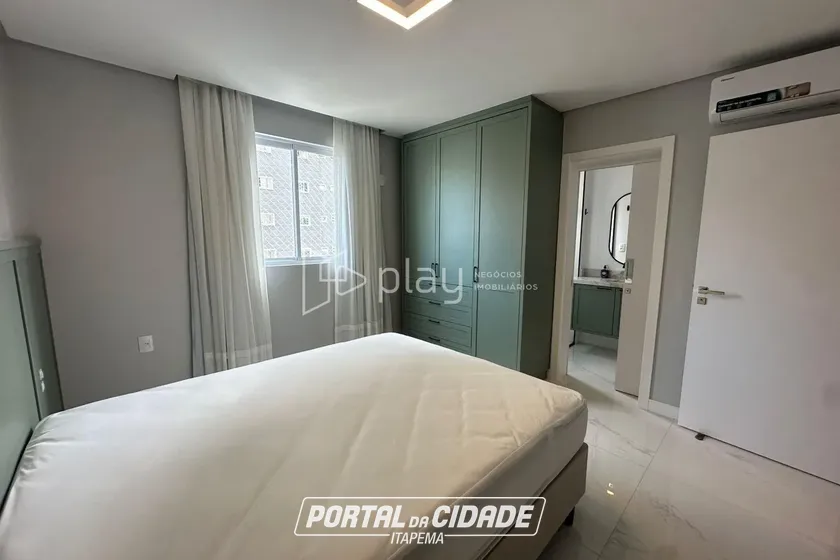 Apartamento &agrave; venda - 202m&sup2; - Meia Praia