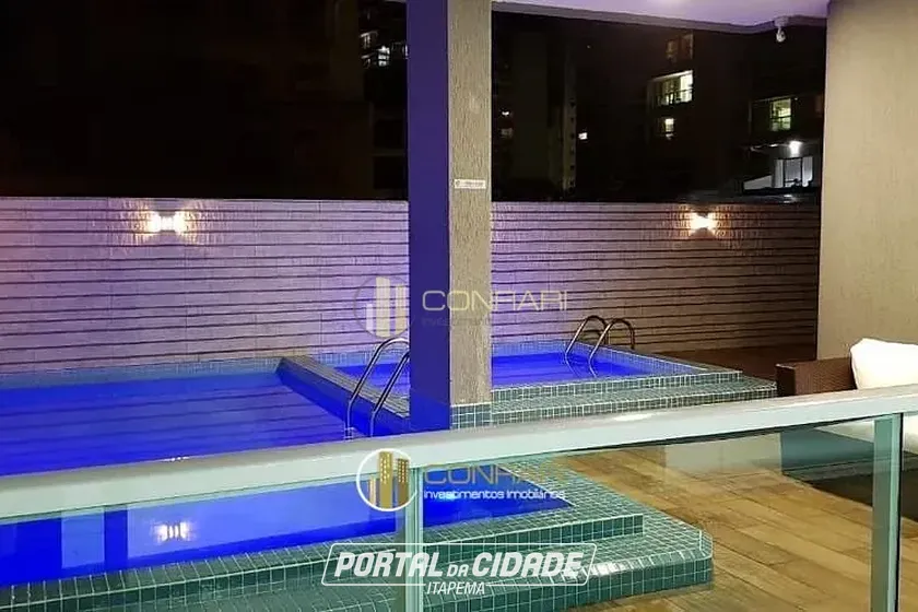 Apartamento &agrave; venda - 130m&sup2; - Meia Praia