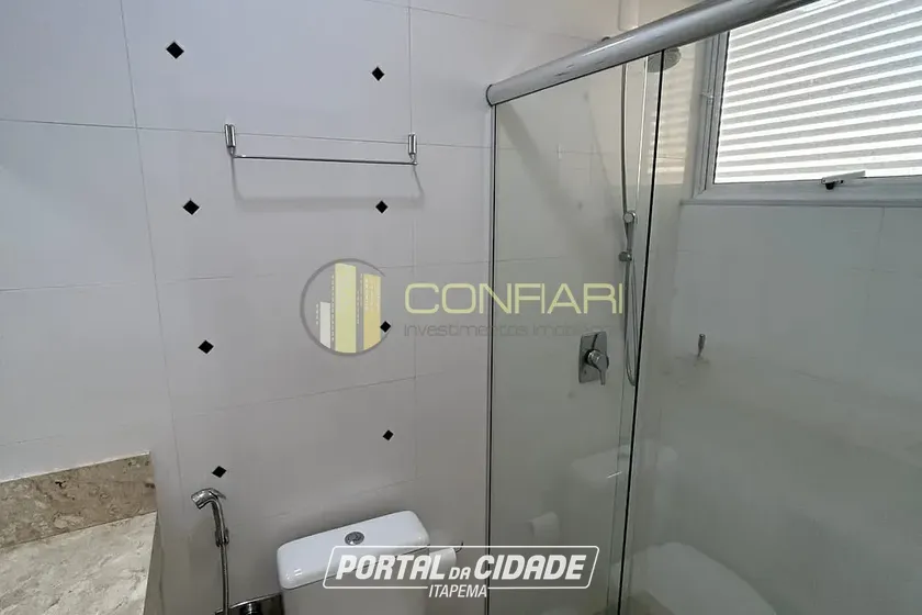 Apartamento &agrave; venda - 260m&sup2; - Meia Praia