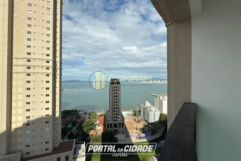 Apartamento &agrave; venda - 161m&sup2; - Centro