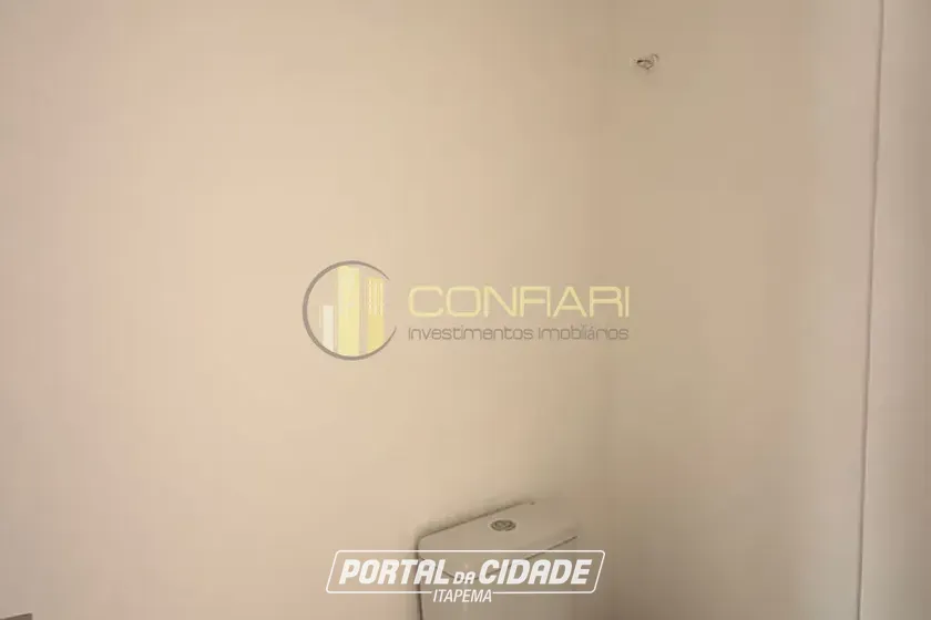 Apartamento &agrave; venda - 103m&sup2; - Meia Praia