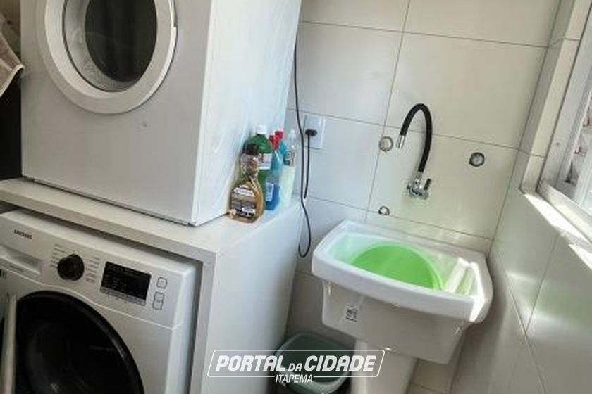 Apartamento para alugar - 110m&sup2; - Meia Praia