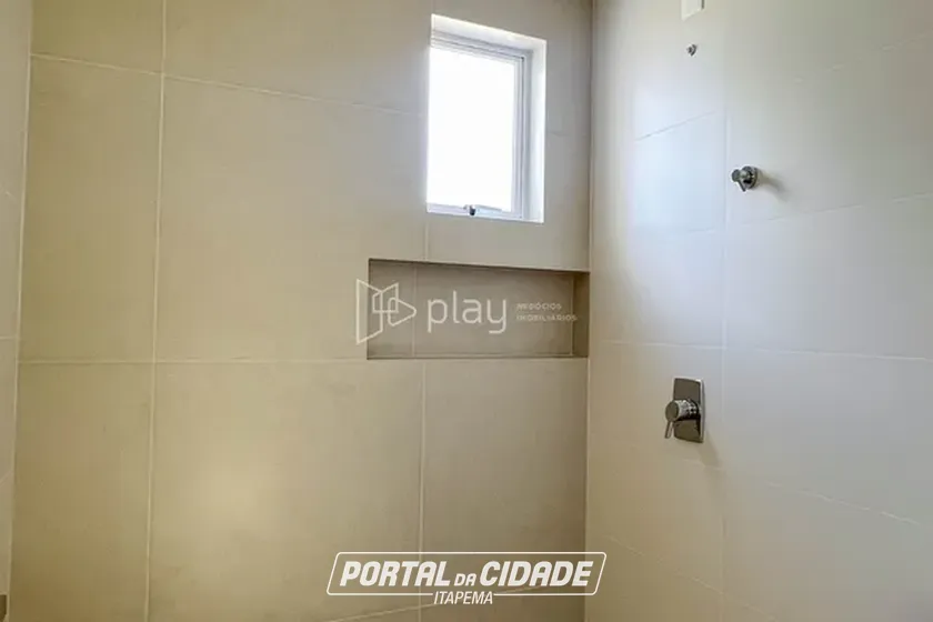 Apartamento &agrave; venda - 190m&sup2; - Meia Praia