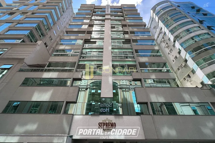 Apartamento &agrave; venda - 127m&sup2; - Meia Praia