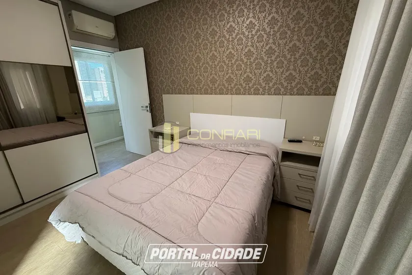Apartamento &agrave; venda - 123m&sup2; - Meia Praia