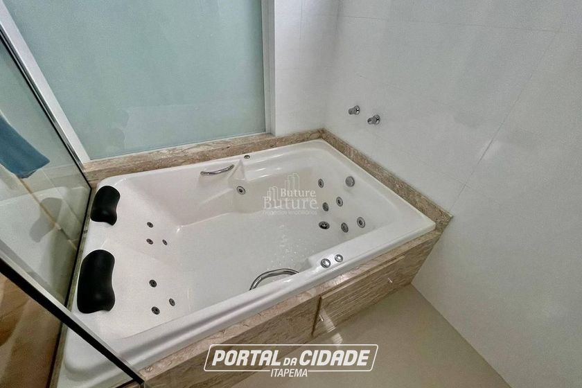 Apartamento &agrave; venda - Meia Praia