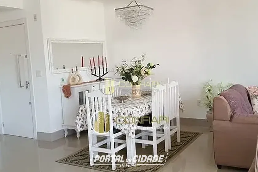 Apartamento &agrave; venda - 130m&sup2; - Meia Praia