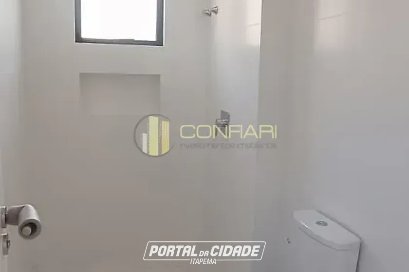 Apartamento &agrave; venda - 129m&sup2; - Meia Praia