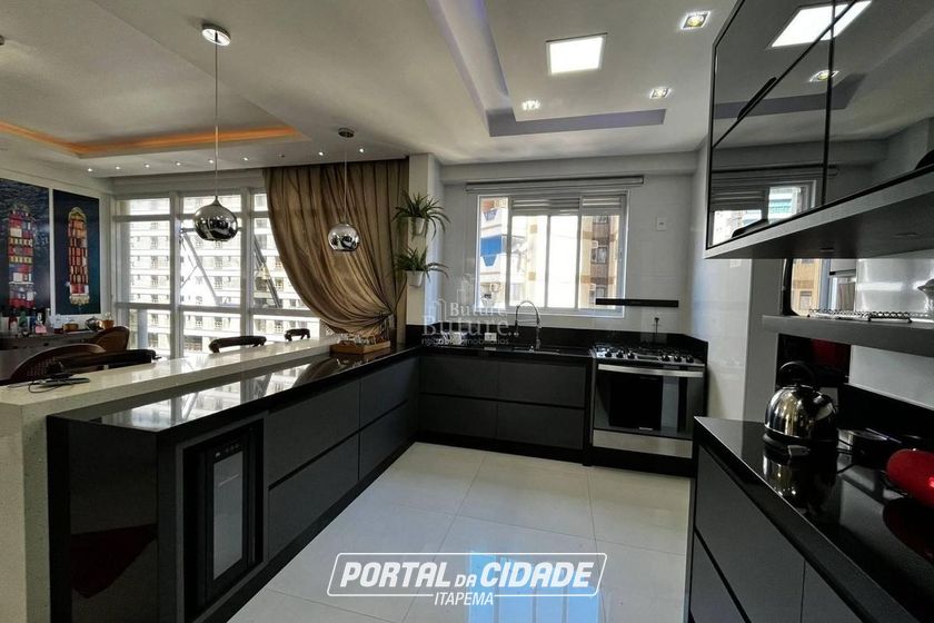 Apartamento &agrave; venda - Meia Praia