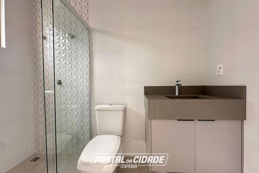 Apartamento &agrave; venda - 119m&sup2; - Meia Praia