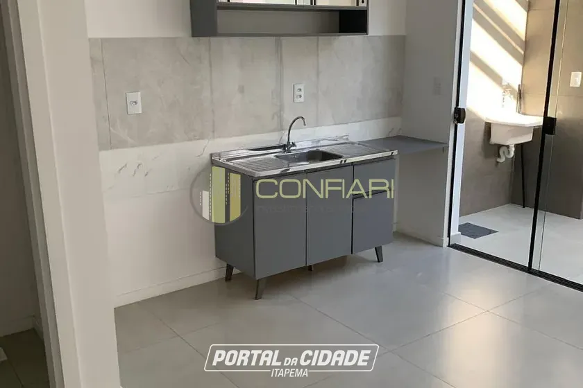 Sobrado para alugar - 80m&sup2; - Pereque