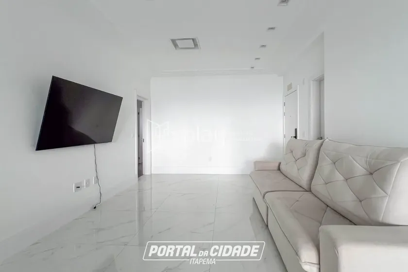 Apartamento &agrave; venda - 160m&sup2; - Meia Praia