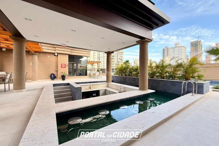 Apartamento &agrave; venda - 93m&sup2; - Centro