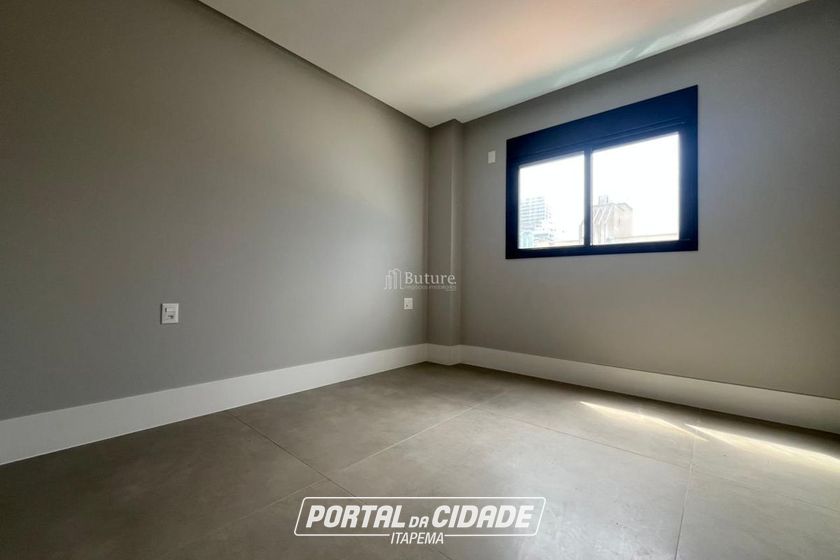 Apartamento &agrave; venda - 200m&sup2; - Meia Praia