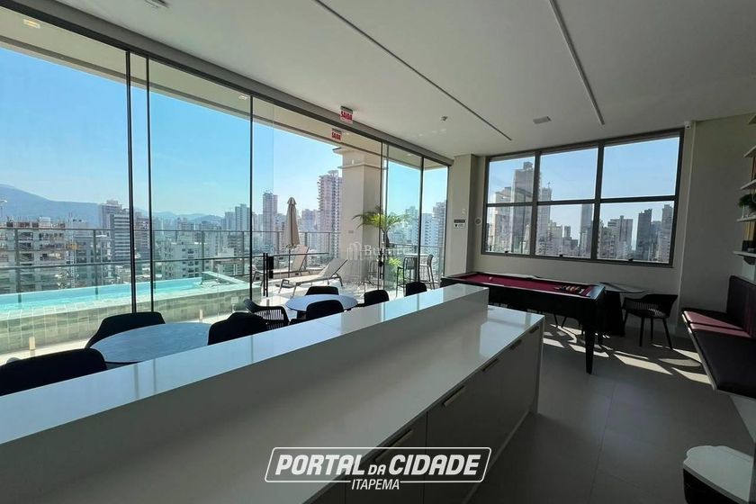 Apartamento &agrave; venda - Meia Praia