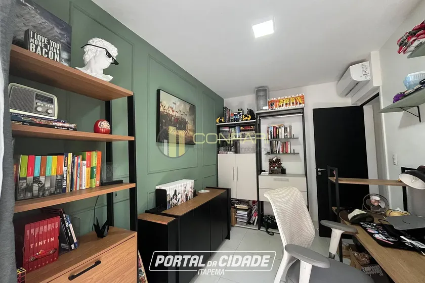 Apartamento &agrave; venda - 120m&sup2; - Meia praia