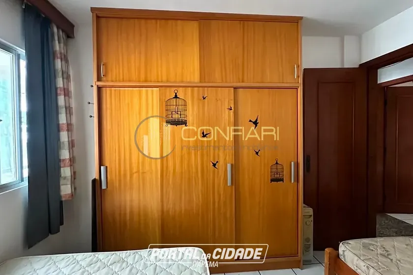 Apartamento para alugar - 70m&sup2; - Meia Praia