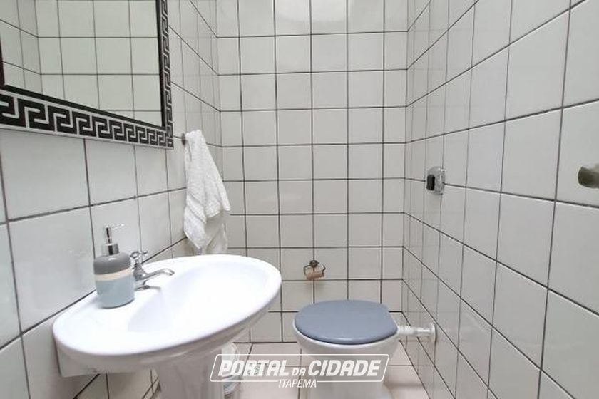 Apartamento para alugar - 193m&sup2; - Meia Praia
