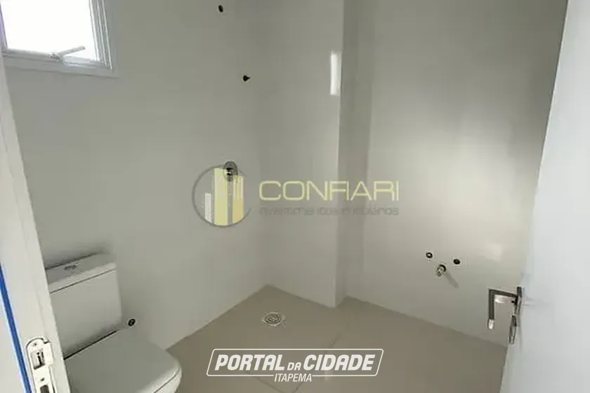 Apartamento &agrave; venda - 164m&sup2; - Meia Praia