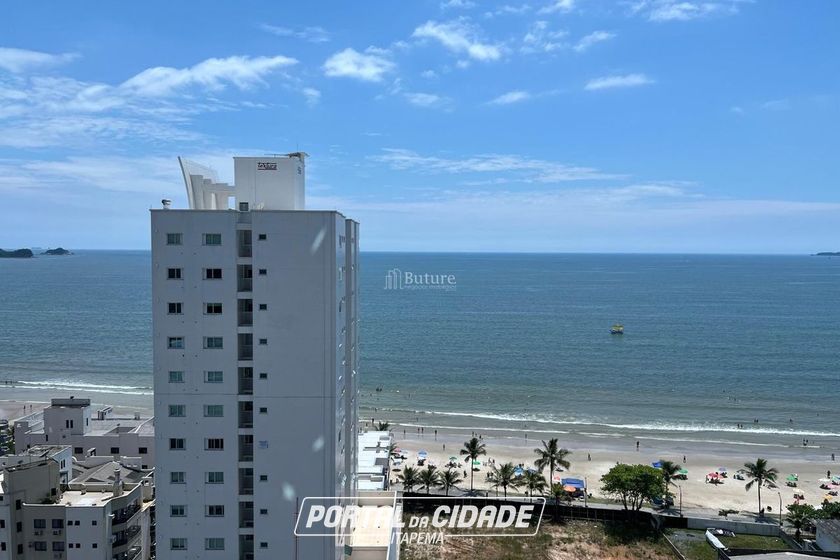 Apartamento &agrave; venda - 197m&sup2; - Meia Praia