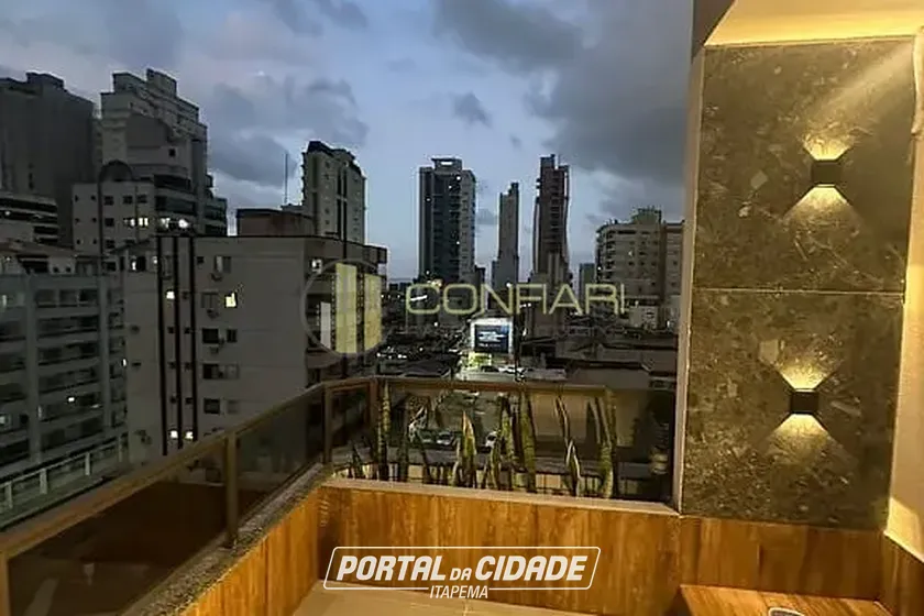Apartamento &agrave; venda - 186m&sup2; - Meia Praia