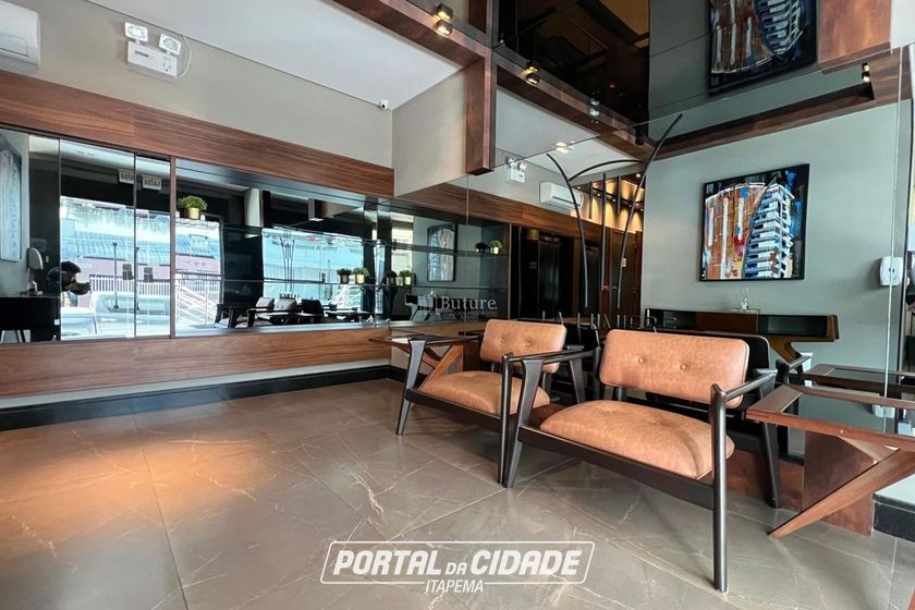 Apartamento &agrave; venda - 208m&sup2; - Meia Praia