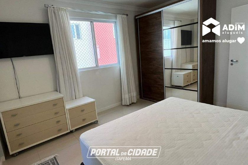 Apartamento para alugar - 110m&sup2; - Meia Praia