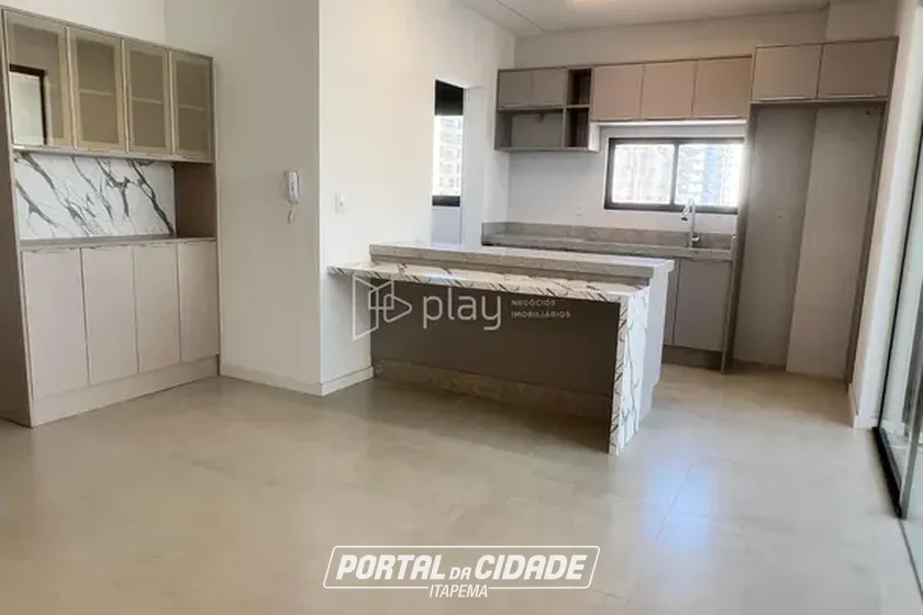 Apartamento &agrave; venda - 87m&sup2; - Meia Praia