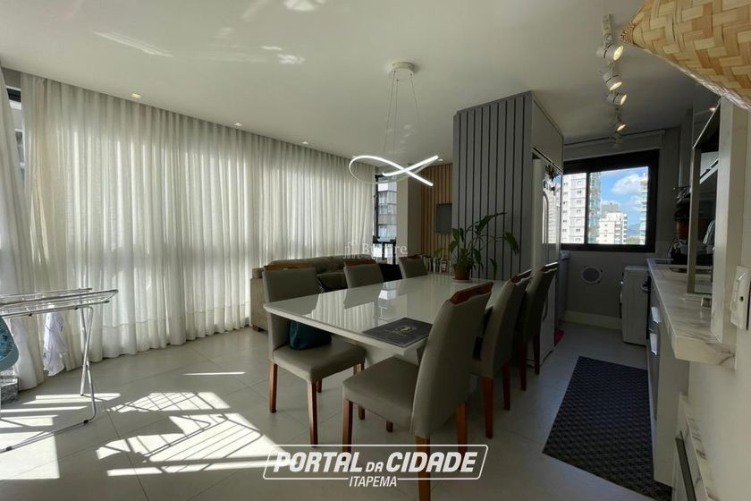 Apartamento &agrave; venda - 99m&sup2; - Meia Praia