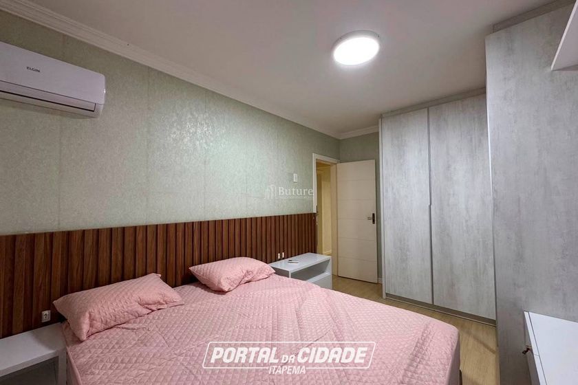 Apartamento &agrave; venda - 213m&sup2; - Meia Praia