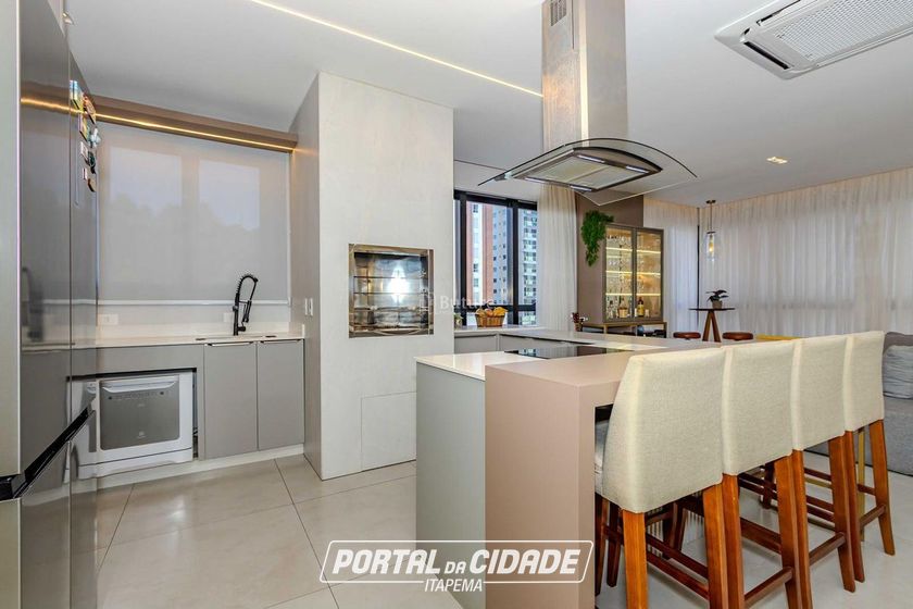 Apartamento &agrave; venda - 136m&sup2; - Pioneiros
