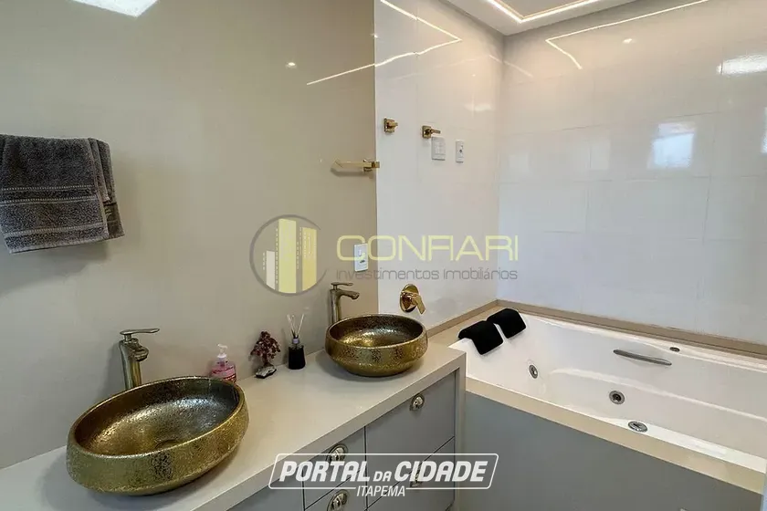 Apartamento &agrave; venda - 18250m&sup2; - meia praia