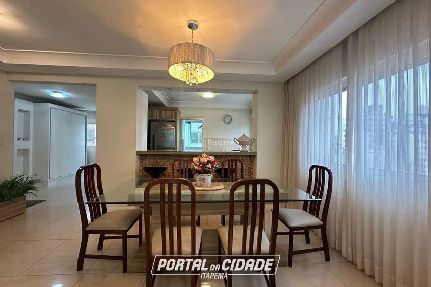Apartamento &agrave; venda - 120m&sup2; - Centro