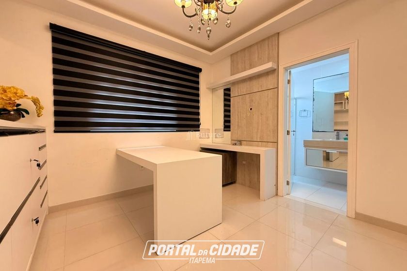 Apartamento &agrave; venda - 198m&sup2; - Meia Praia