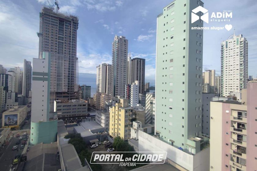 Apartamento para alugar - 130m&sup2; - Centro