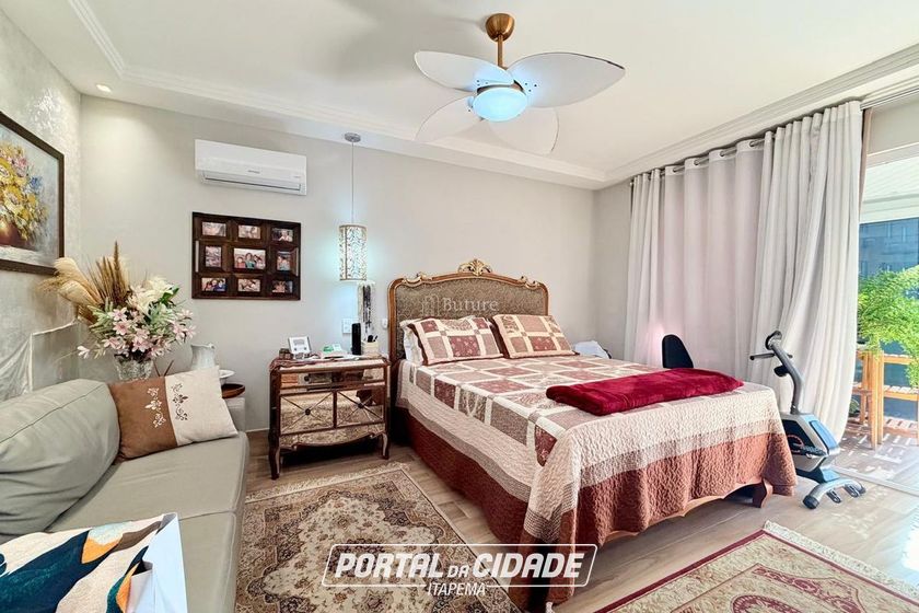 Apartamento &agrave; venda - 176m&sup2; - Meia Praia
