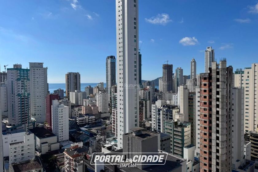 Apartamento &agrave; venda - 137m&sup2; - Centro