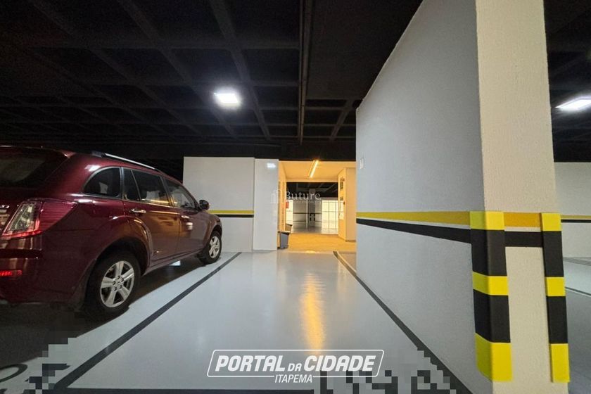 Apartamento &agrave; venda - 159m&sup2; - Meia Praia