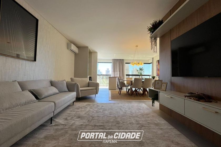 Apartamento &agrave; venda - 137m&sup2; - Meia Praia